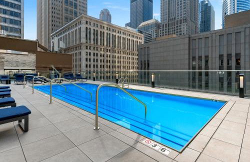 Experience Downtown Chicago at Millennium - Luxury Apartments in The Loop - Photo 12