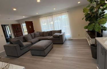 Newly Renovated Lakefront with Dock - Foto 63