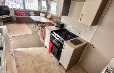 Delta, Bromley 4-Bedroom Located in Uddingston, Glasgow at Maryville Caravan Site - Photo 21