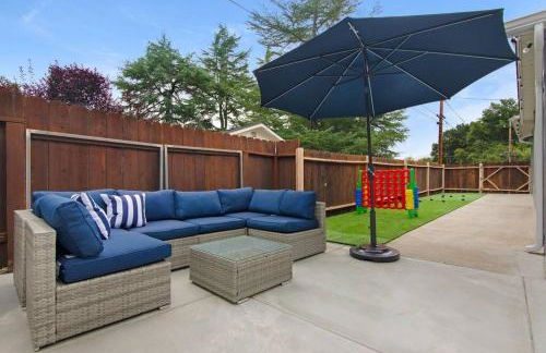 Modern Family Home w/Pool and Hot Tub - Foto 45