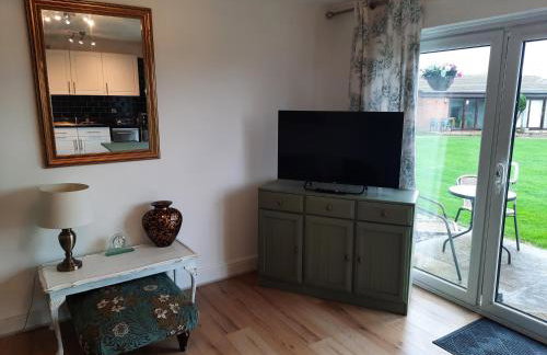 2 Bed Chalet, St Margaret's at Cliffe, South Coast - Foto 11