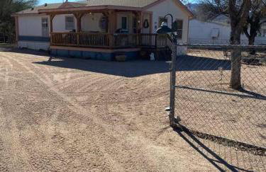 Lake House - Photo 5