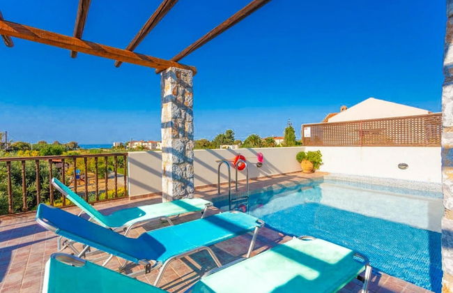 Villa Melina Private Pool Walk to Beach Sea Views A C Wifi Car Not Required - 1605 - Foto 21