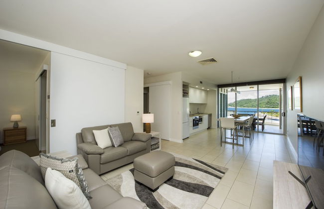 1 Bright Point Apartment 1503 - Photo 11