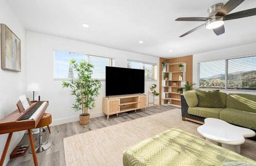 Mountains Views with Pool & Basketball, Relax & Play! - Foto 6