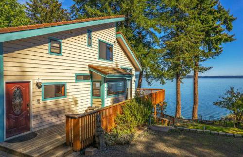 4BR waterfront home with beach access and views - Foto 32