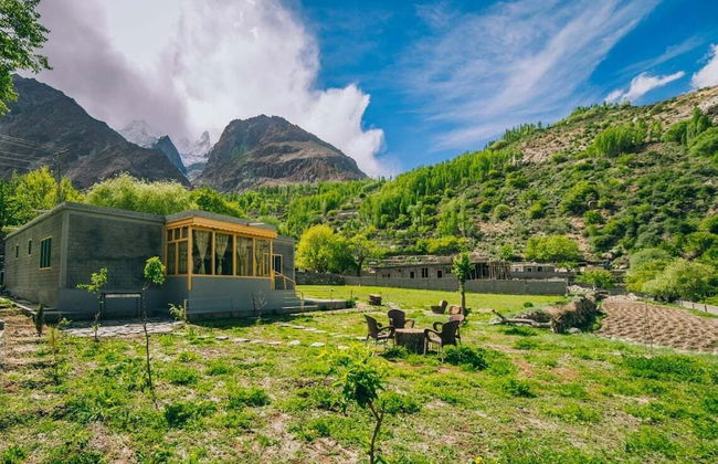 Gulbast House - Photo 16