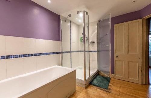 Stylish and Central Cottage Home in Montpelier - Foto 23