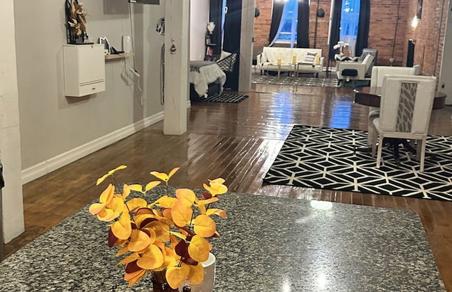 Queen G Investments 1 Bedroom Apts by RedAwning - Foto 31