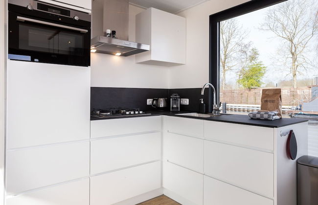 Unique Houseboat on and Around the Sneekermeer - Foto 17