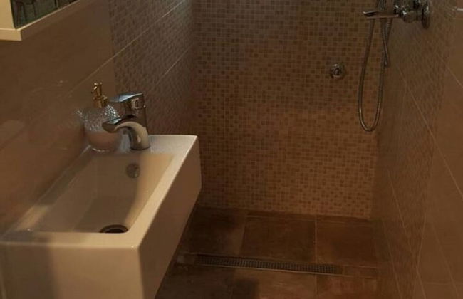 Rooms Milena - Triple Room With External Private Bathroom - Foto 9