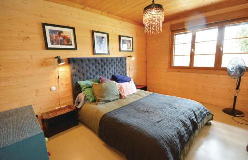 Cozy Home In Thezan-Les-Béziers - Foto 8