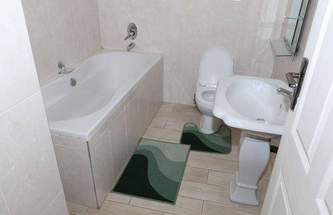 Shailoh Folyjon 2Bedroomed Wing - Foto 14