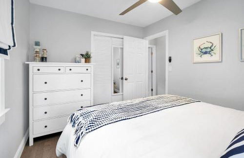 Adorable Beach Cottage - Private Beach Association - Foto 5