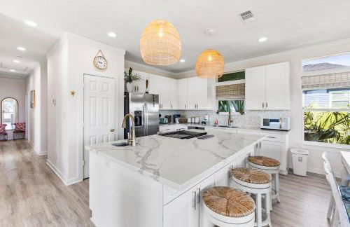 The Purple Pelican - Photo 12