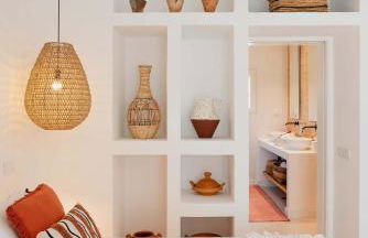 Charming Villa with Pool & Scenic Garden - Foto 37