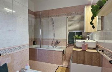 Green House - Photo 12