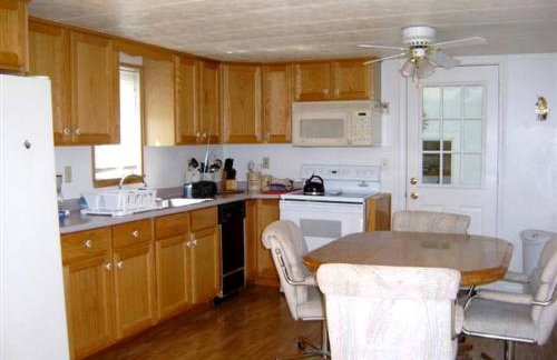 Cozy Lakeside Vacation Rental near St David, Maine - Foto 4