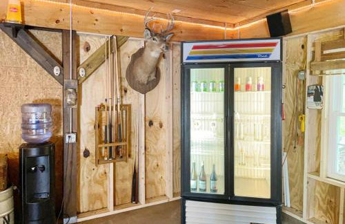 Haven Retreat in Catskills w Hot Tub & Bar Hall - Foto 36