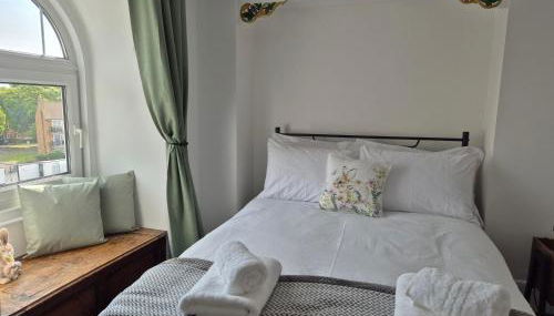 2 Bed Maisonette with Sofa Bed - Ideal for Groups #26C - Foto 2