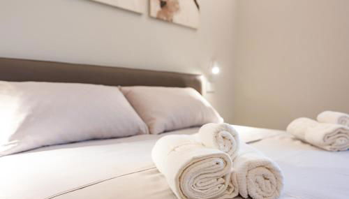 Elegant Design Apartment[Duomo-Navigli]A/C e WI-FI - Foto 2