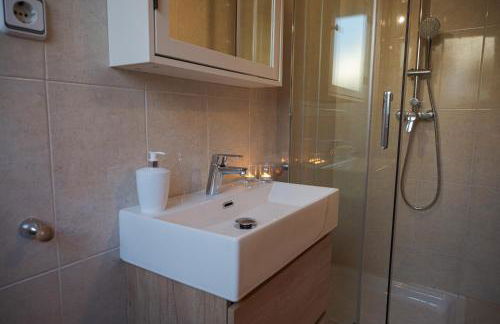 Villa 8, chalet pareado con jardín y piscina - Foto 13