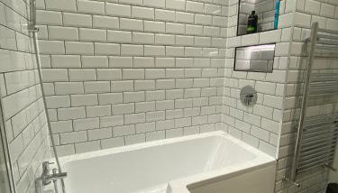 A spacious & modern 3-bed home - Foto 5, Shower