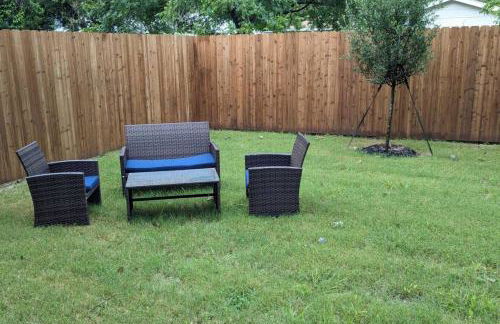 Joyous 3BD House in the heart of Fort Worth - Photo 18