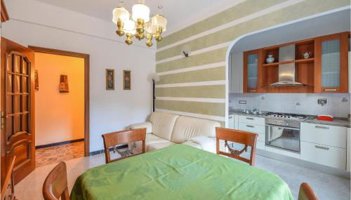 2 Bedroom Awesome Apartment In Genova - Foto 5