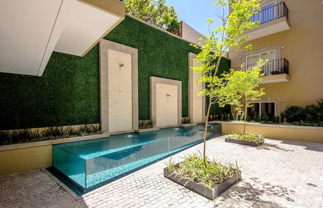 Stunning Designer Condo - Foto 8