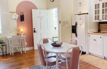 Romantic 1885 Loft Steps from Pulaski Square - Foto 10