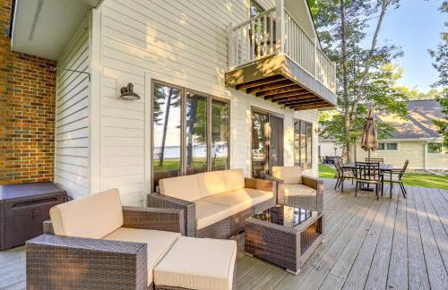 Scenic Cottage with Private Dock on Torch Lake - Foto 25