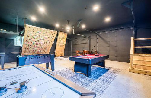 NRG Retreat Pool, Games, Theater and Rock Walls - Foto 28