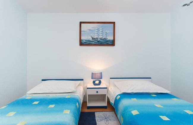 Zeljko - With Garden - SA2 - Foto 3