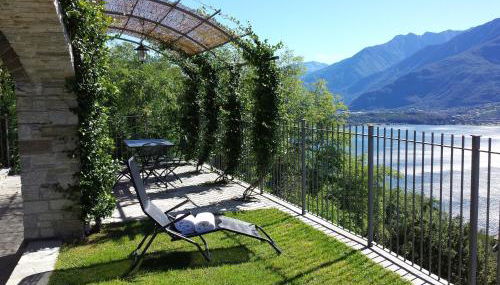 Villa VaLuRi vista magnifica sul Lago di Como Appartamento piano terra - Foto 4, Garden view