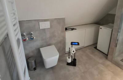 Moderne DG-Wohnung mit Flair in guter Lage - Foto 12