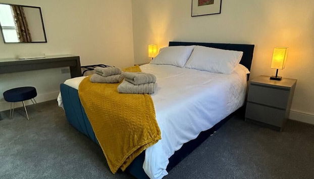 Stunning 2 Bedroom Apartment in Cheltenham! - Foto 2, Habitación