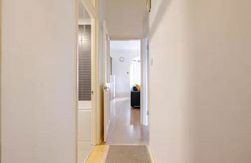 1 Bedroom garden flat City Central Slough near Windsor - Foto 13