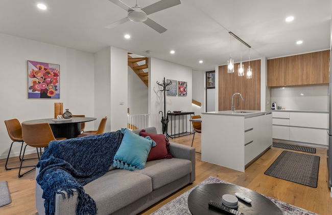 StayCentral Brunswick Central Townhouse - Foto 10