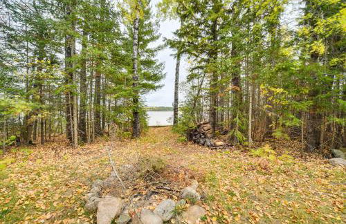 Private Peninsula! Modern-Rustic Fall Lake Cabin - Foto 36