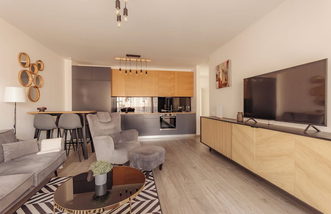 ZEN Central Apartments - Photo 22