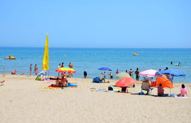 Cozy Coastal Home w/ Terrace - Foto 31