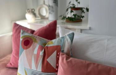 2025 Award Winner Liverpool Peach House - 4 Bedrooms - Foto 6