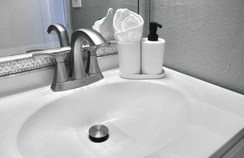 Charming Modern Valrico Getaway - Pets Welcome - Foto 53