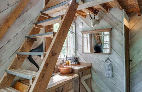 Treetop Hideaways: Luna Loft Treehouse - Foto 12