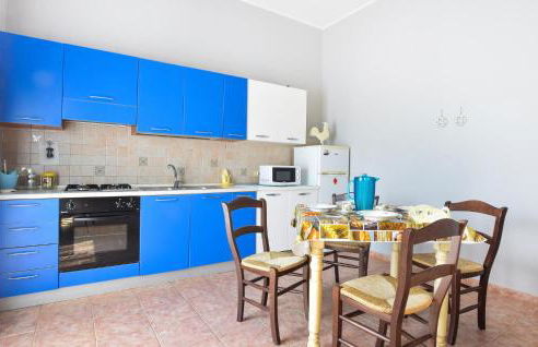 Nice Apartment In Marina Di Caronia - Foto 5