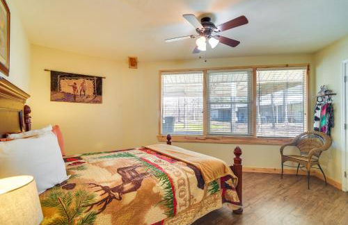 Fire Pit, Views Lakefront Toledo Bend Retreat! - Foto 16