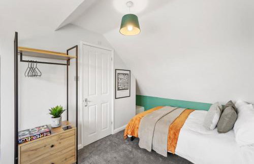 Grab a Deal Today! Massive Home For Contractors & Parking for 4 - Foto 22