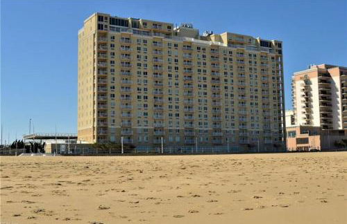 Oceanfront condo, ocean view and indoor pool - Foto 27