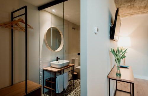 Boutique Palacio Condes de Cirac - Photo 100